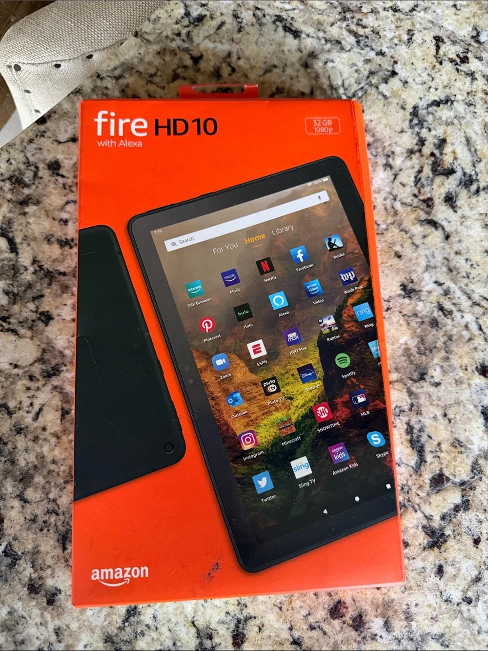 Amazon Fire HD 10 Tablet - 32GB NEW